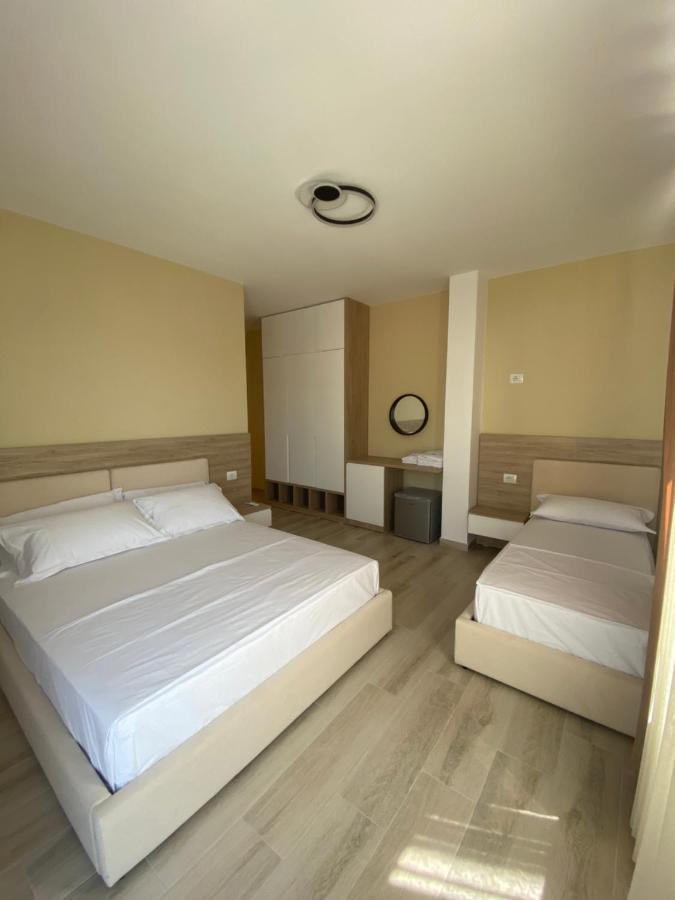 Helena Hotel Shengjin Ngoại thất bức ảnh