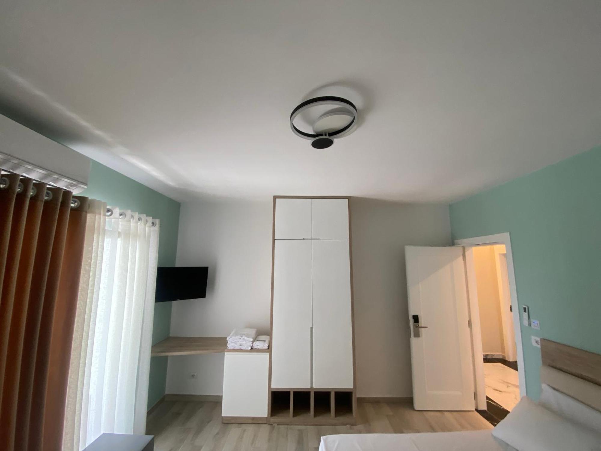 Helena Hotel Shengjin Ngoại thất bức ảnh