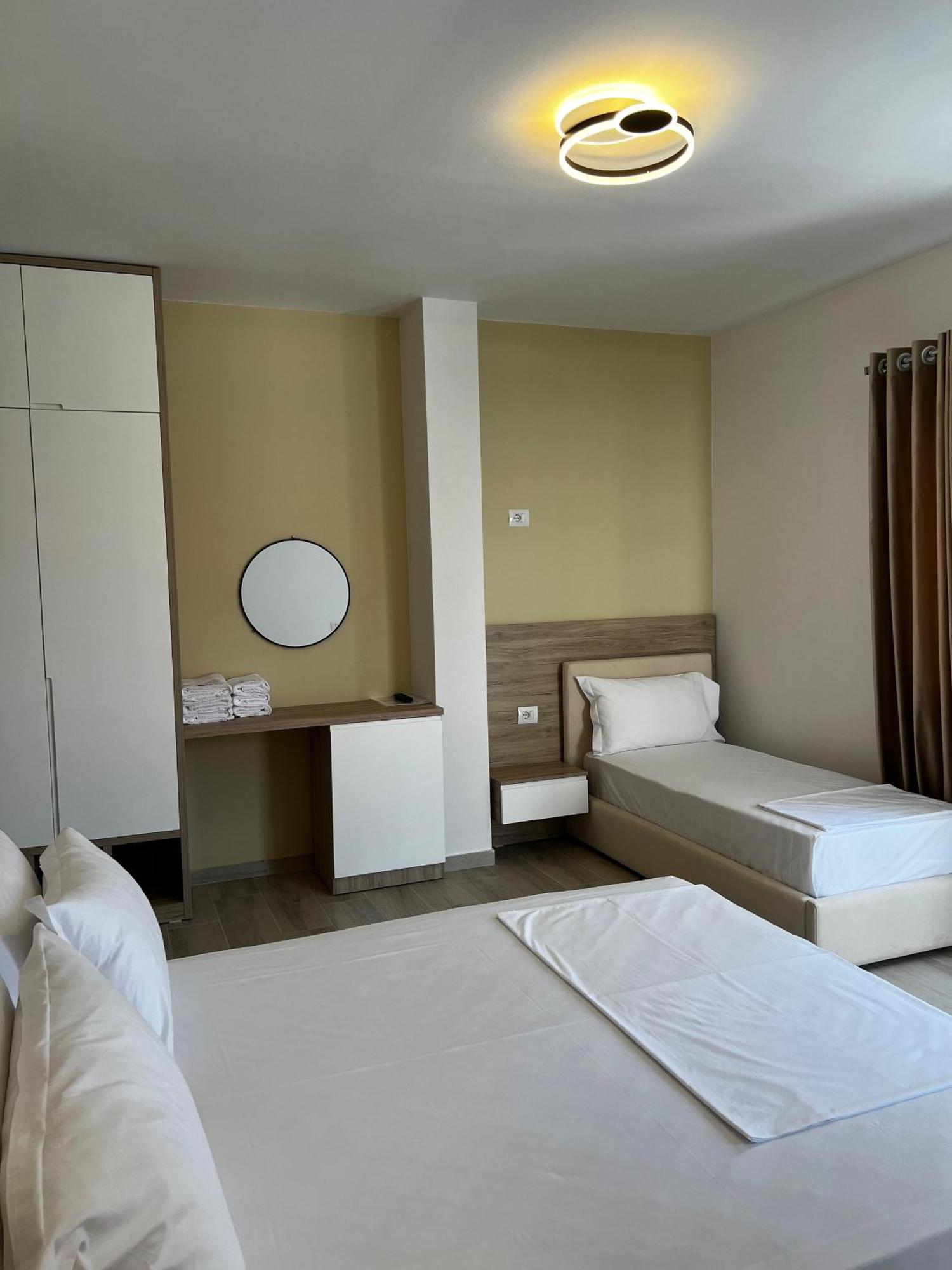 Helena Hotel Shengjin Ngoại thất bức ảnh