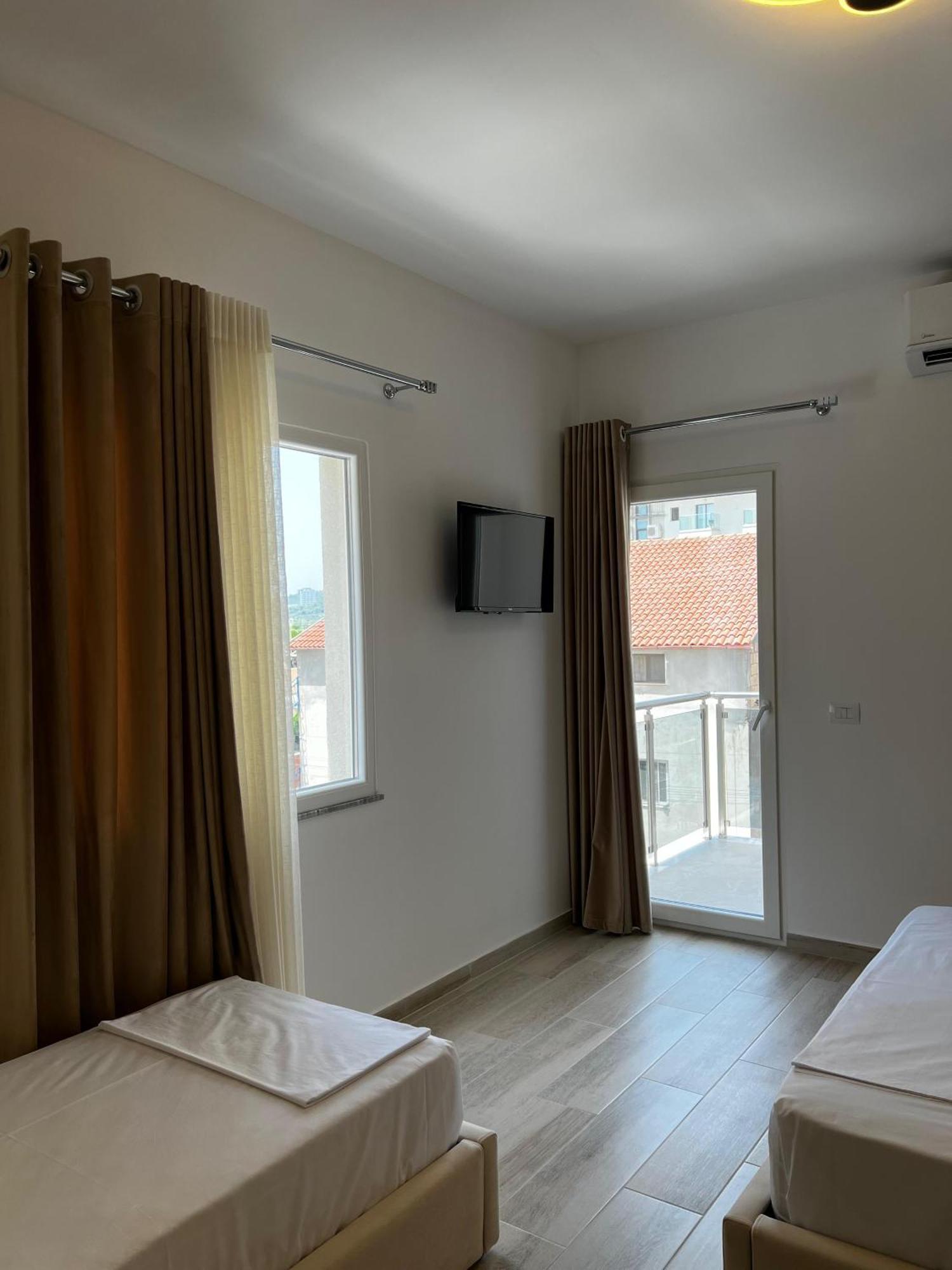 Helena Hotel Shengjin Ngoại thất bức ảnh